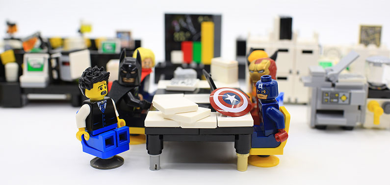 Not-your-typical-trading-desk.jpg